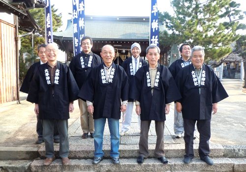 制作事例78-氏子半纏-大年神社の古坂様お写真