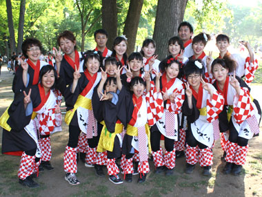 2010年よさこい-祭援隊しらたき様-1