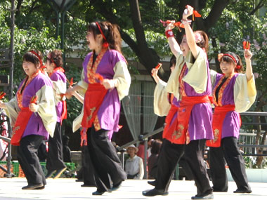 2010年よさこい-佛教大学よさこいサークル紫踊屋様-1